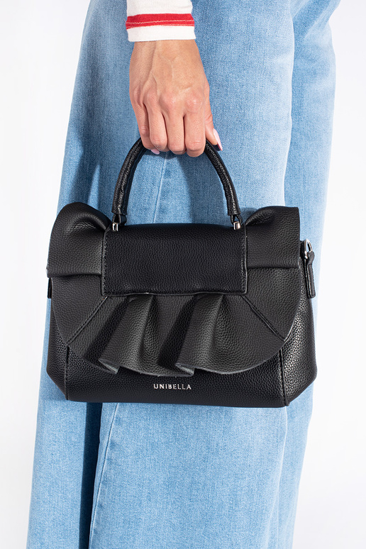 čierna elegantná kabelka z ozdobną...