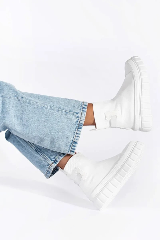 biela farba vysoká topánky s platformou