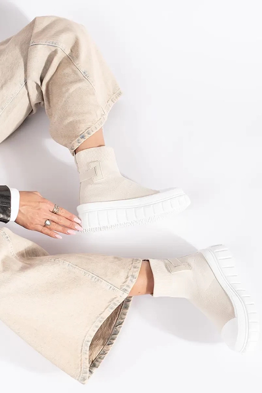 slonovinové vysoké topánky na platforme