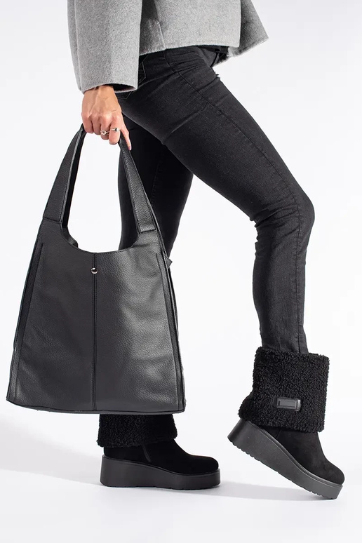 čierna izolované dámske čižmy na kline