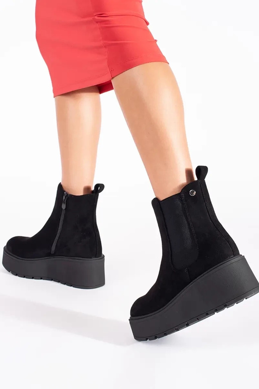 čierna zo semišu Chelsea čižmy na kline