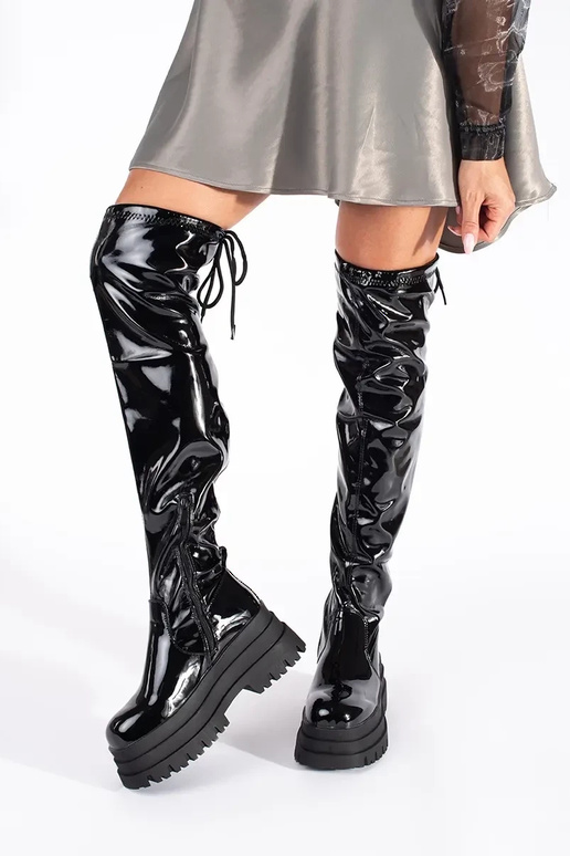 čierna lakované mušketieri s platformou čierna lakované mušketieri s platformou