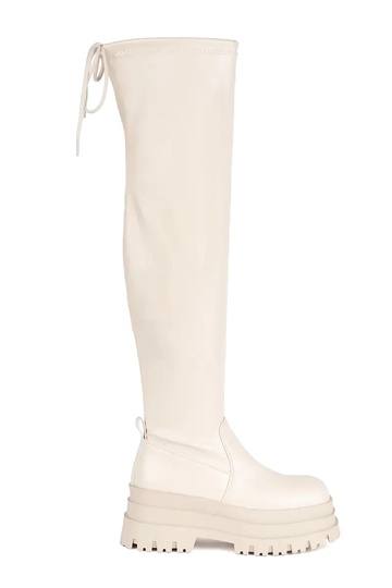 krémové farby mušketieri s...