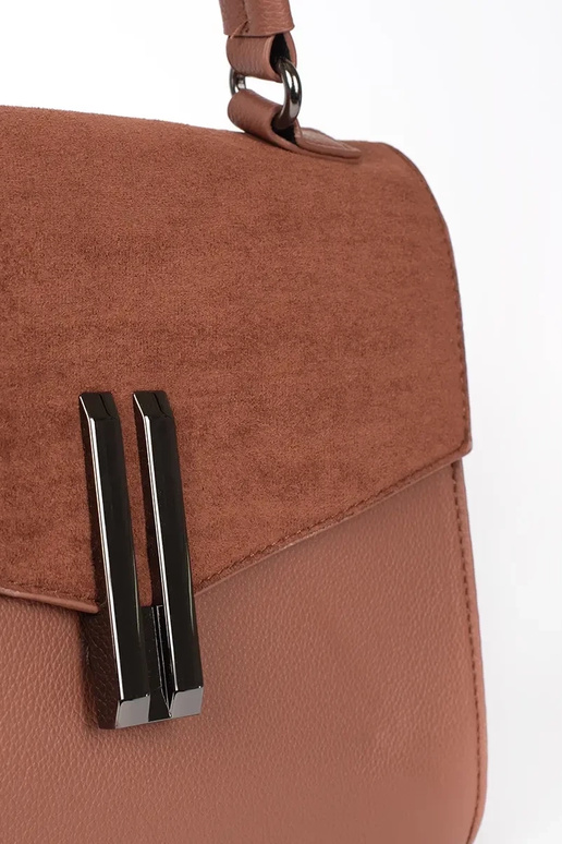 Hnedá elegantná kabelka