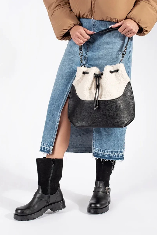 Čierna elegantná kabelka s kožušinou