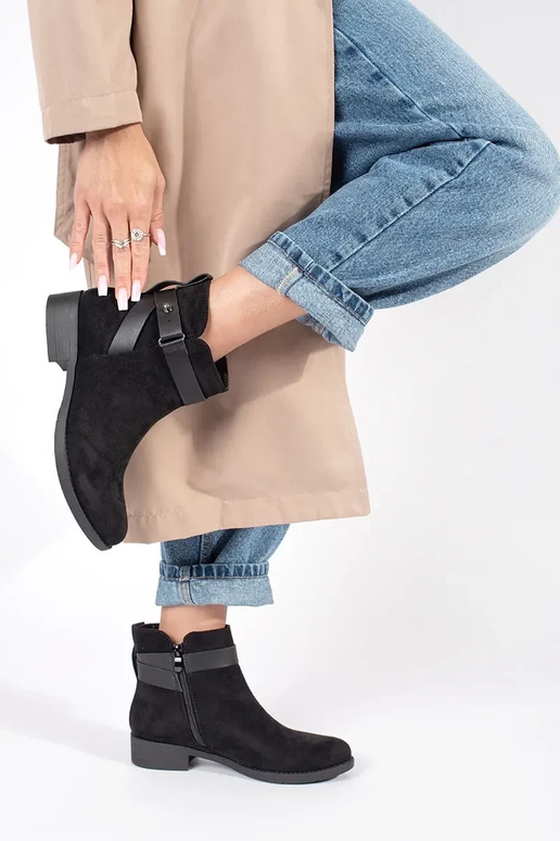 Dámske čierne semišové čižmy s... Dámske čierne semišové čižmy s...