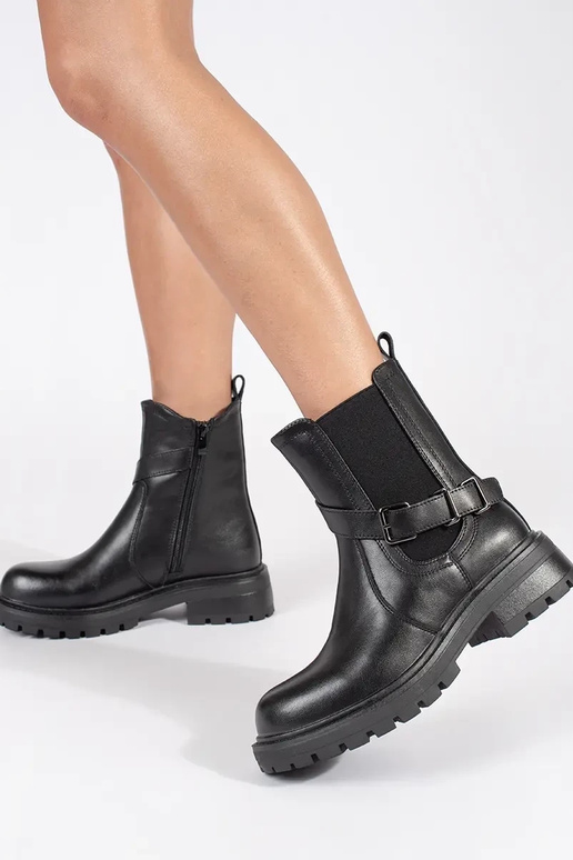 Čierne kožené dámske topánky na... Čierne kožené dámske topánky na...