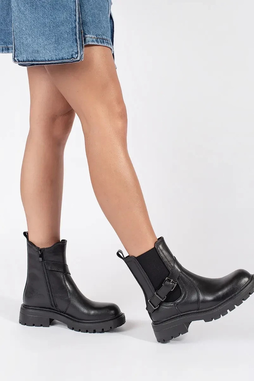 Čierne kožené dámske topánky na... Čierne kožené dámske topánky na...