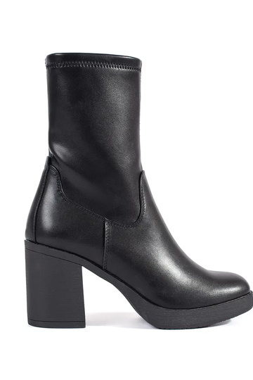 čierne dámske topánky na... 2