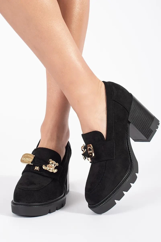 Dámske semišové sandále na podpätku v... Dámske semišové sandále na podpätku v...