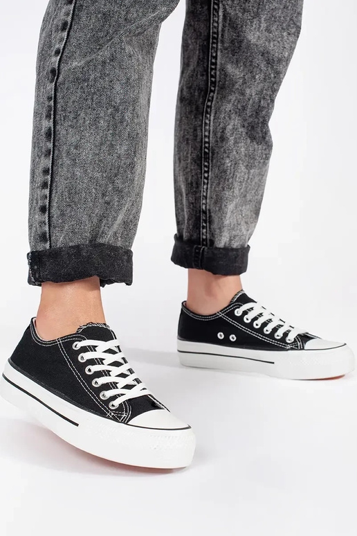 Čierne klasické dámske šnurovacie... Čierne klasické dámske šnurovacie...