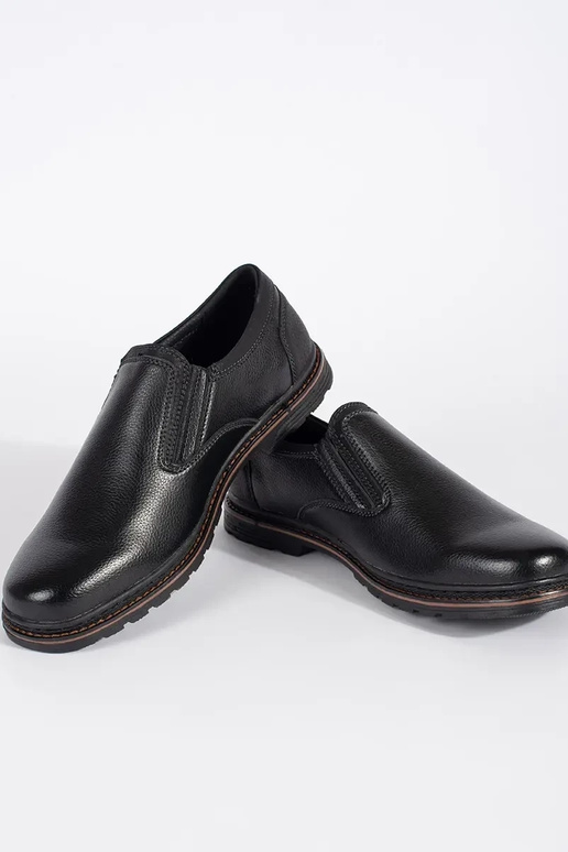 Čierne zapínanie tenisiek