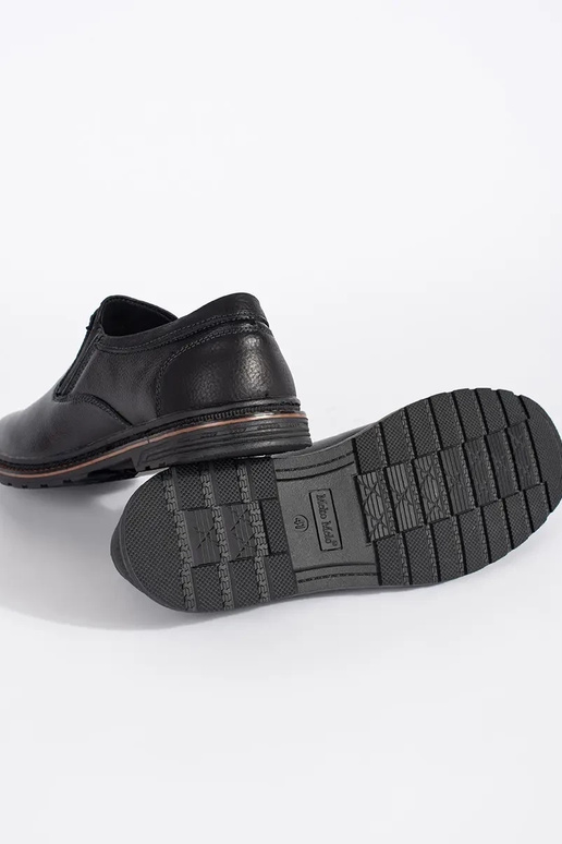 Čierne zapínanie tenisiek