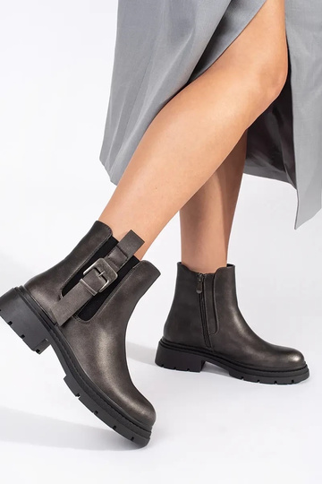 Tmavohnedé topánky s prackami 2