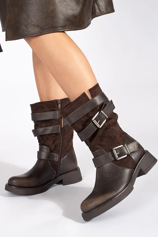 Dámske hnedé topánky na nízkom... Dámske hnedé topánky na nízkom...