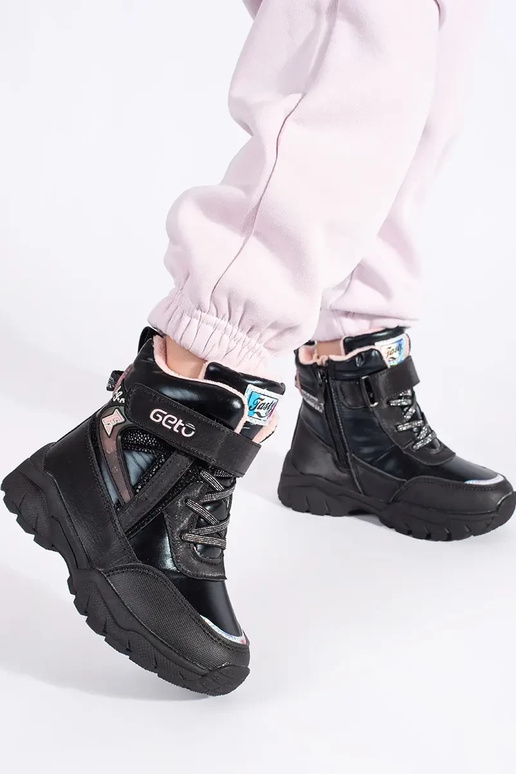 čierna trzeIniki dievčenský na hrubej...