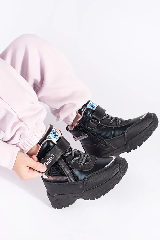 čierna trzeIniki dievčenský na hrubej...