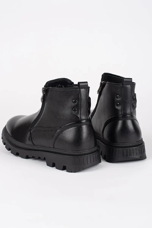 pre mužov čierna trzeIniki izolované