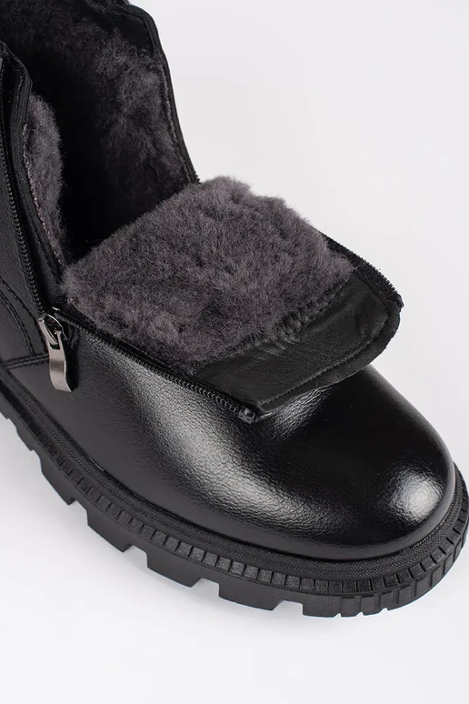 pre mužov čierna trzeIniki izolované