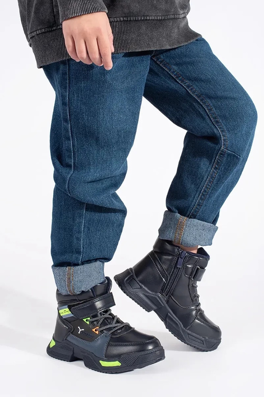 Vysoká izolované trzeIniki chlapčenský