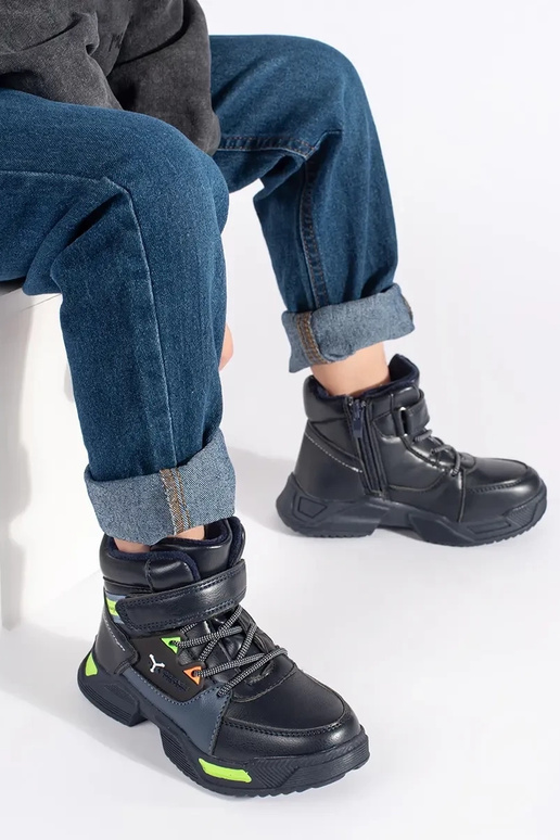 Vysoká izolované trzeIniki chlapčenský