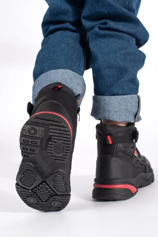 čierna izolované trzeIniki chlapčenský