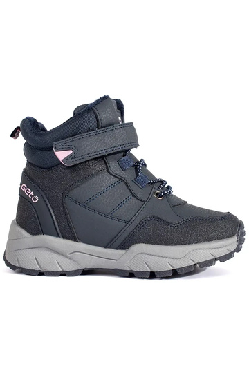 tmavomodrá izolované...