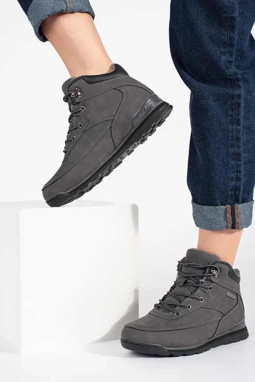 sivá izolované čižmy sivá izolované čižmy