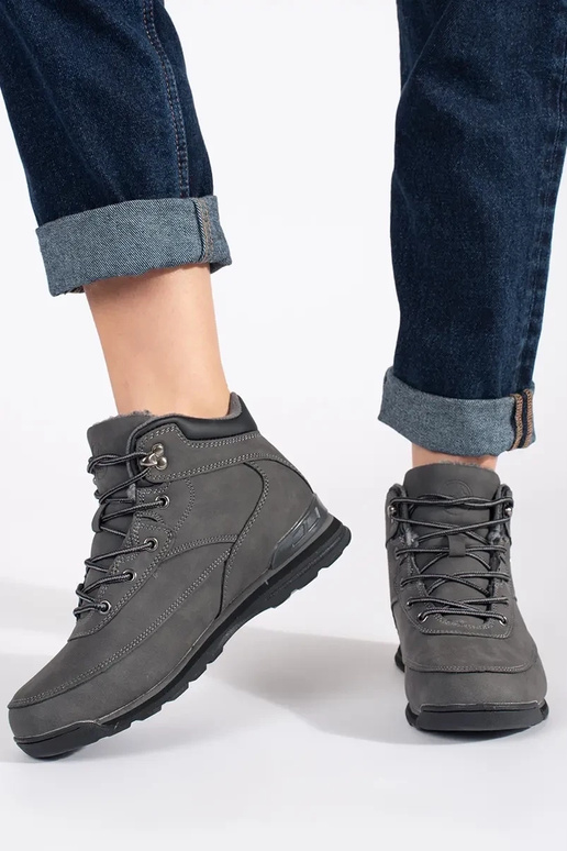 sivá izolované čižmy sivá izolované čižmy