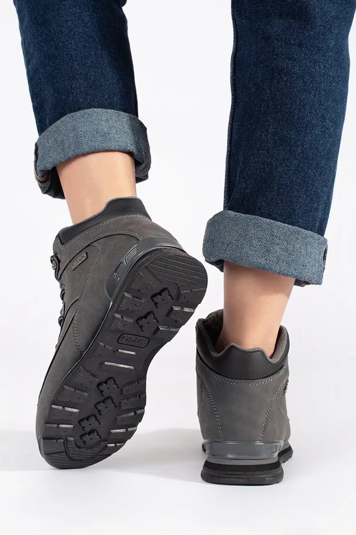 sivá izolované čižmy sivá izolované čižmy