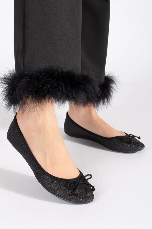 čierna lesklý balerínky s lukom