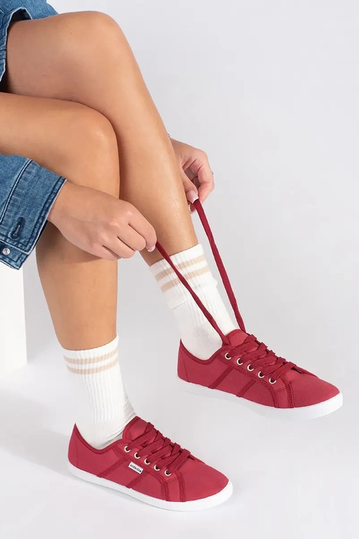 červené nízke dámske topánky