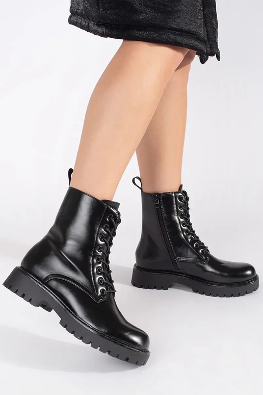 čierna čižmy topánky hladké čipkovaný