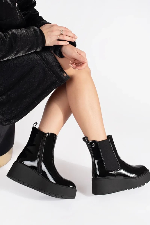 čierna lakované Dámske čižmy na kline