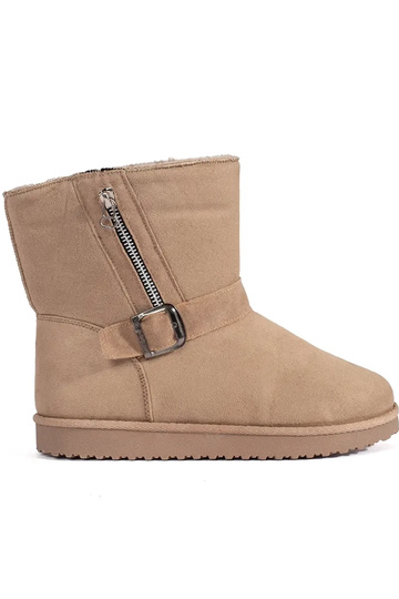 Slonovinovej farby dámska...