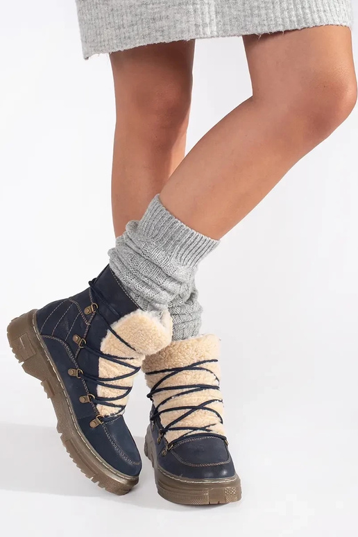 tmavomodré izolované členkové topánky... tmavomodré izolované členkové topánky...