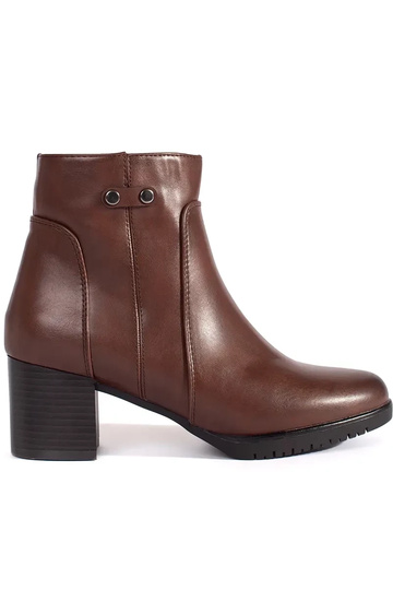 Hnedé topánky na vysokom...