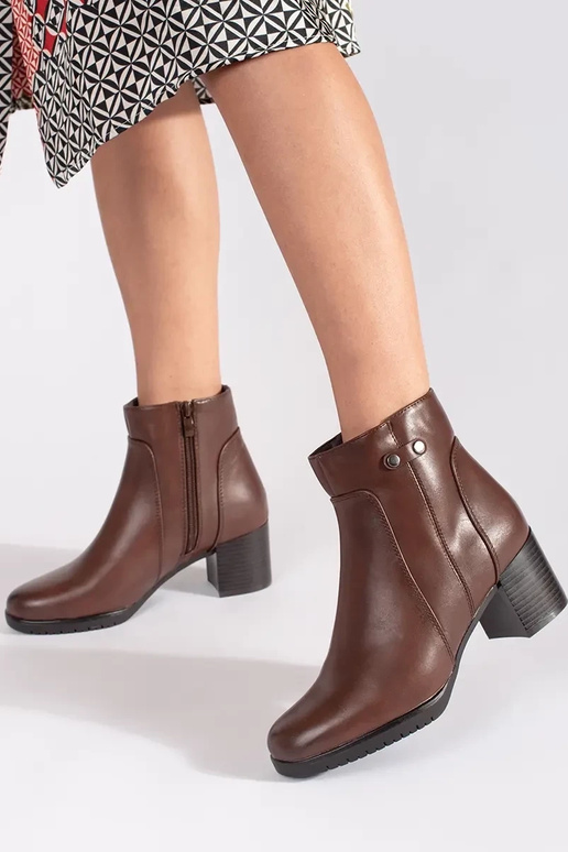 Hnedé topánky na vysokom podpätku...