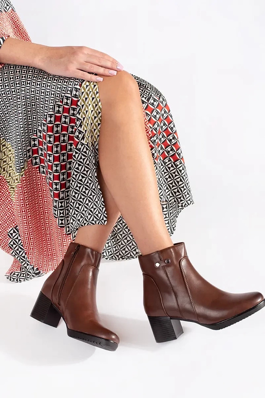 Hnedé topánky na vysokom podpätku...