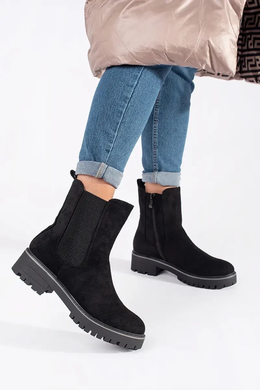 ploché dámske topánky z čierneho...