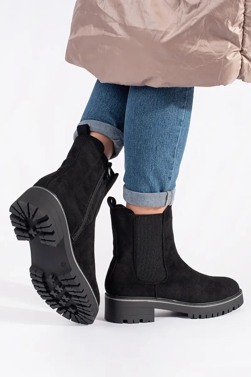 ploché dámske topánky z čierneho...