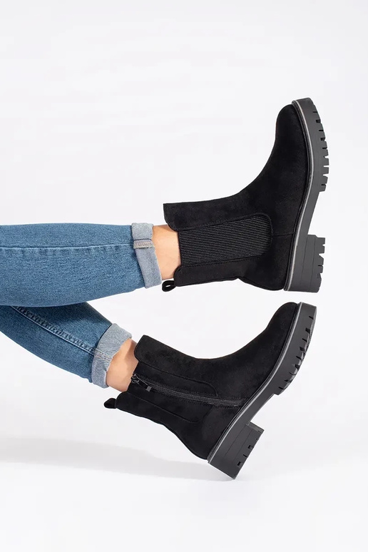 ploché dámske topánky z čierneho...