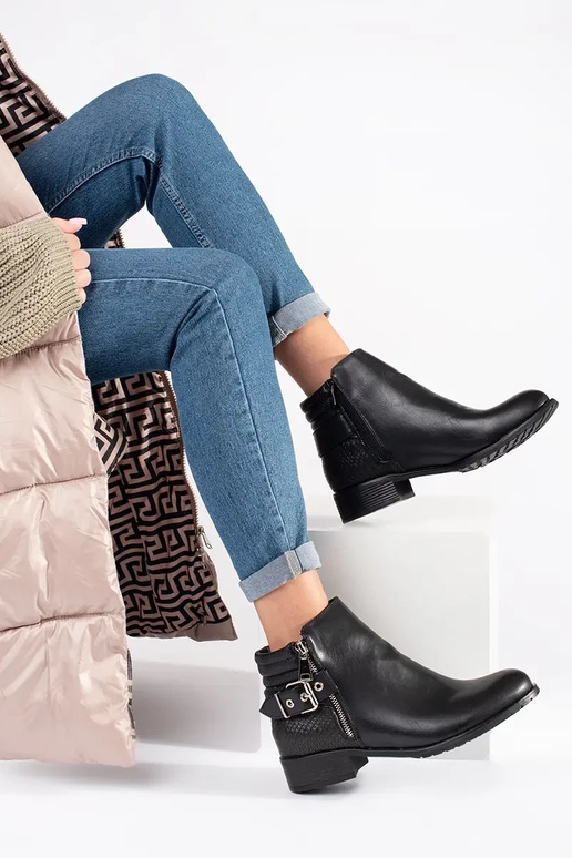 čierne dámske ploché topánky