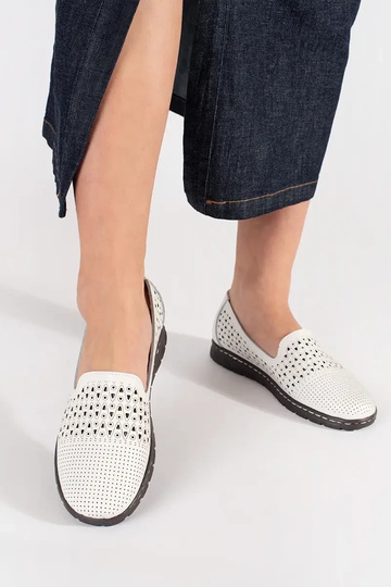 Dierkované poltopánky biele 2