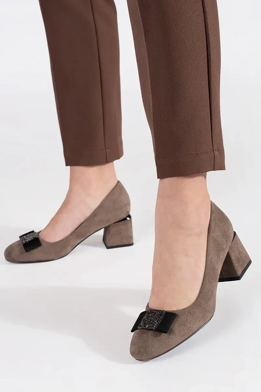 Pieskové lodičky na podpätku so stuhou