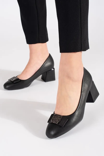 Čierne lodičky na podpätku 2