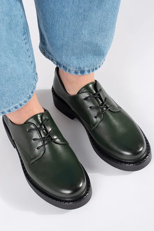 Zelené poltopánky na nízkom podpätku...