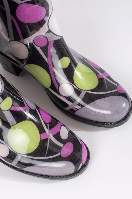 Bodkované gumové topánky na podpätkoch