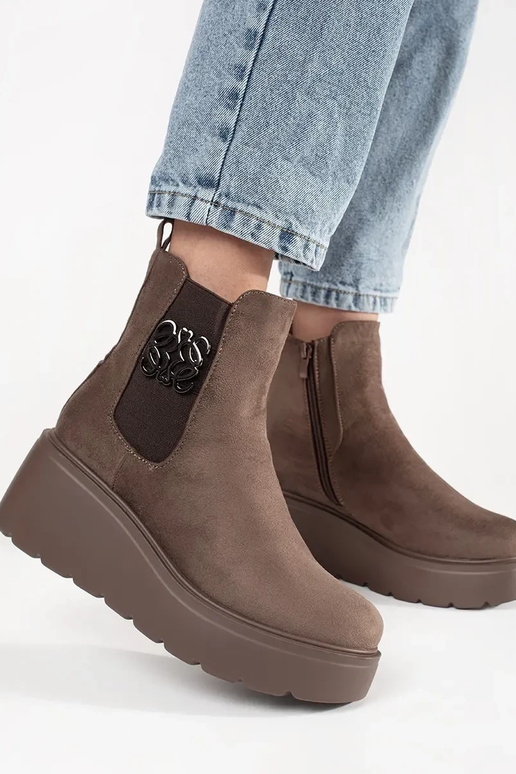 Hnedé Chelsea topánky z semišu