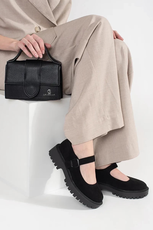 Čierna malá taška s rúčkou